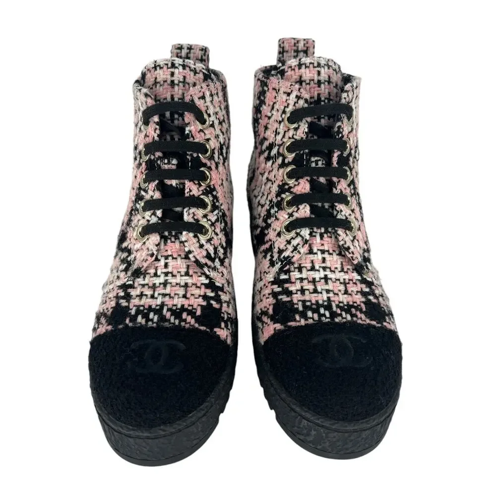 Chanel 2021 CC Logo Tweed Cap Toe Lace-Up‎ Combat Boots Size 37